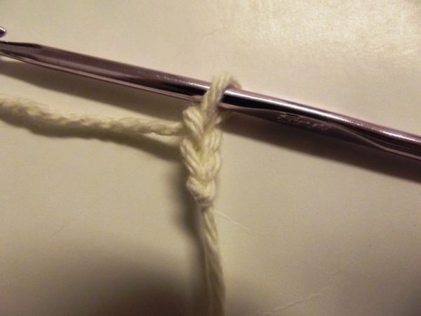 First two chains made for the crochet button.