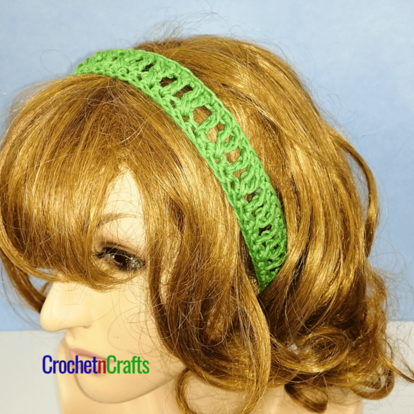 Brilliant Crossed Headband ~ FREE Crochet Pattern