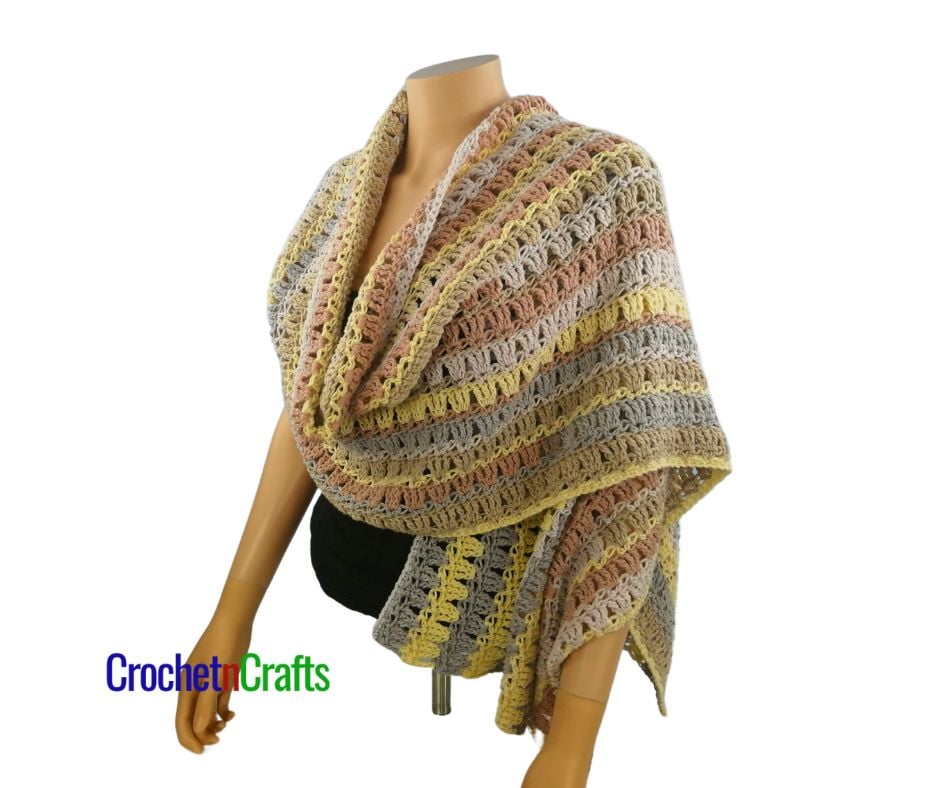 Easy Crochet Shawl Pattern Hdc v st and tr CrochetNCrafts