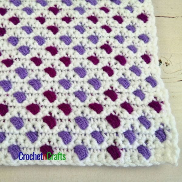 Color scheme of the blanket shown up close.