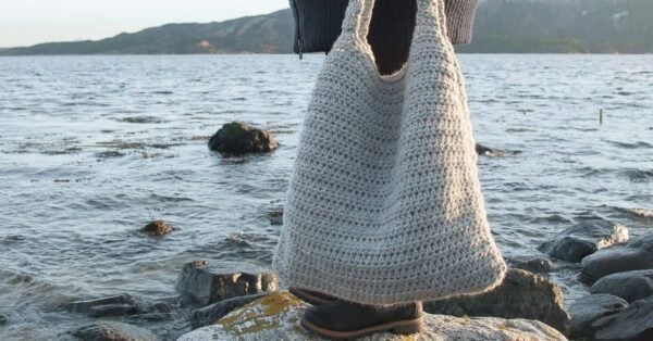 Easy Crochet Bag by Joy of Motion Crochet