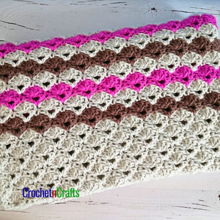 Crochet Thread Edging Patterns Shell Blanket Crochet Pattern - Alternating Shells and V's - CrochetNCrafts